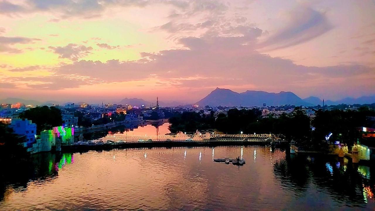Antariksh Hotel Udaipur Exterior photo
