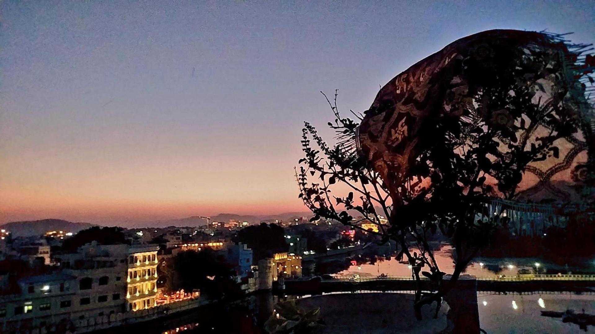 Antariksh Hotel Udaipur Exterior photo